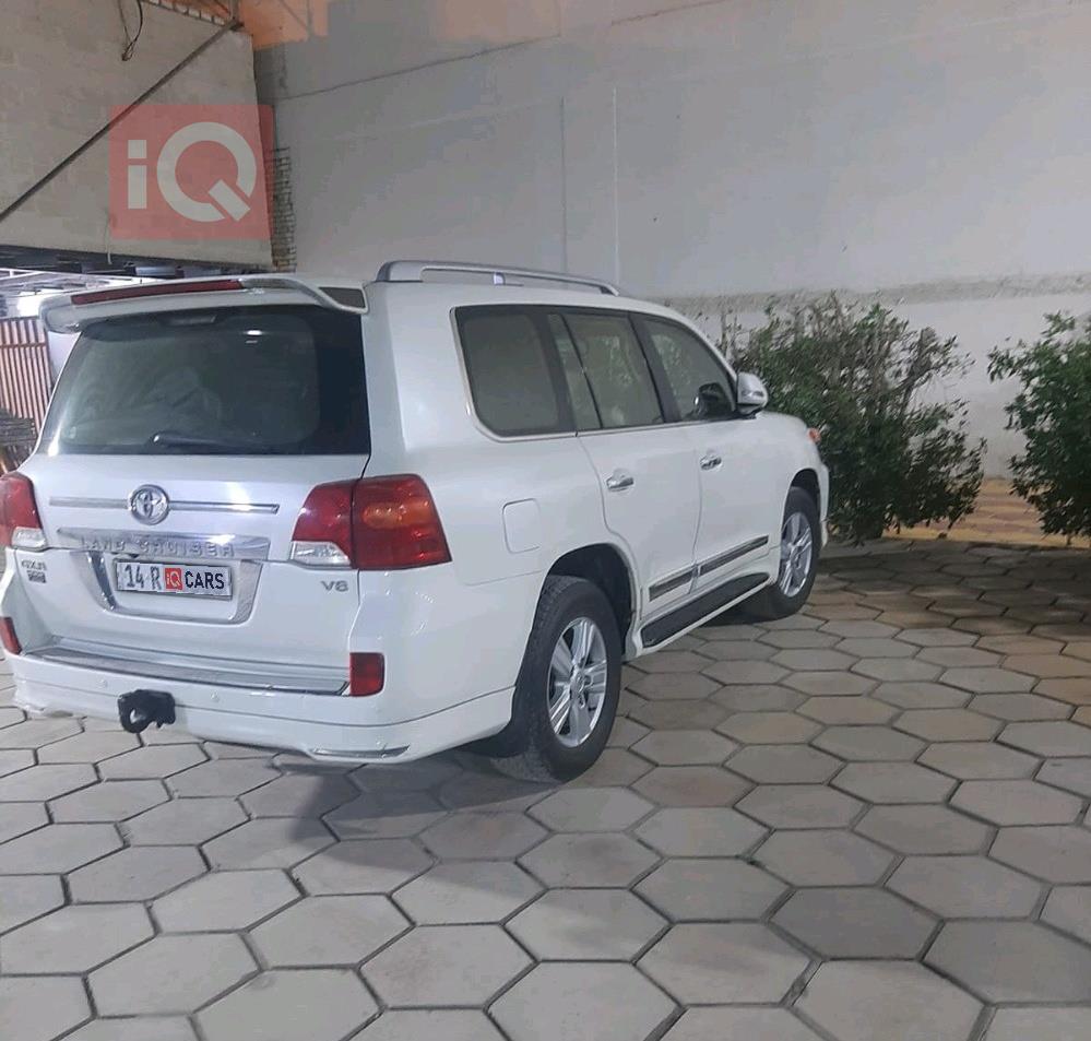 تويوتا لاندكروزر